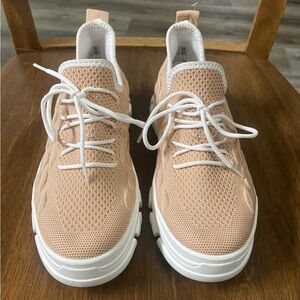 bernie mev. Women's Peach Knit Sneakers